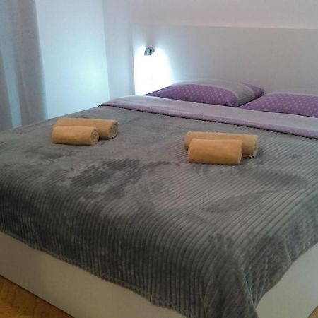 Apartman Borna Starigrad Paklenica Εξωτερικό φωτογραφία
