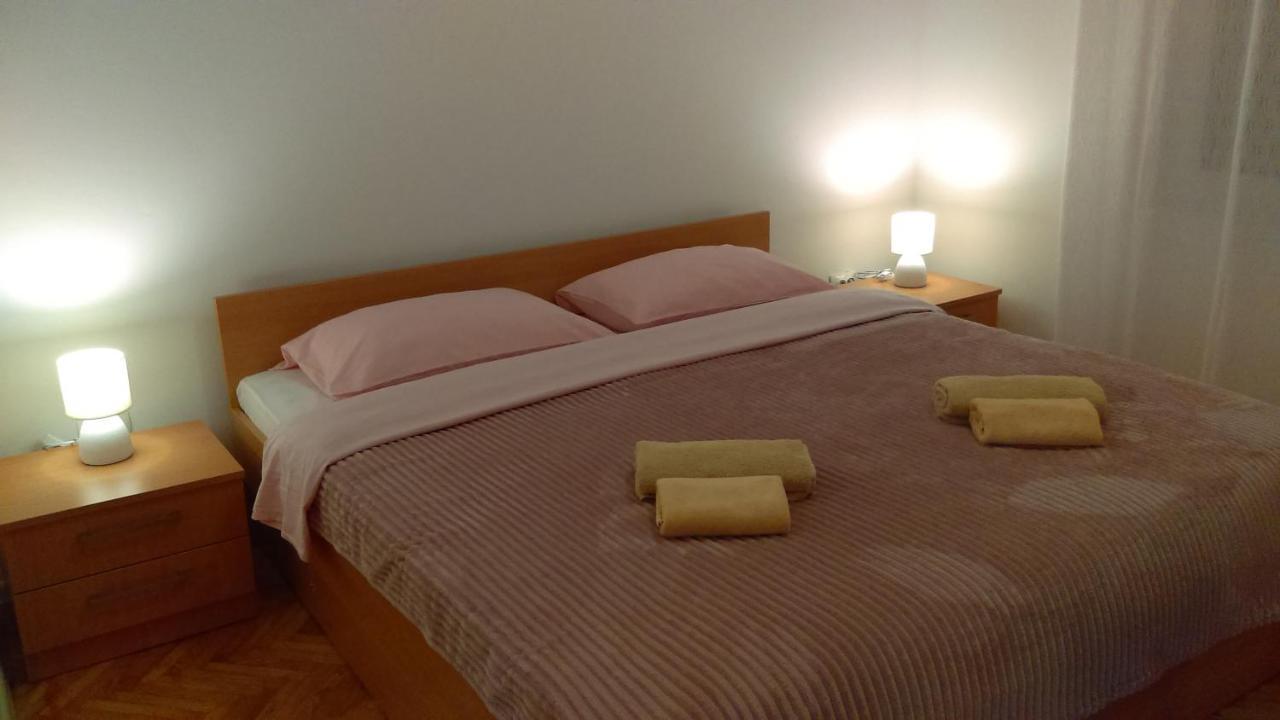 Apartman Borna Starigrad Paklenica Εξωτερικό φωτογραφία